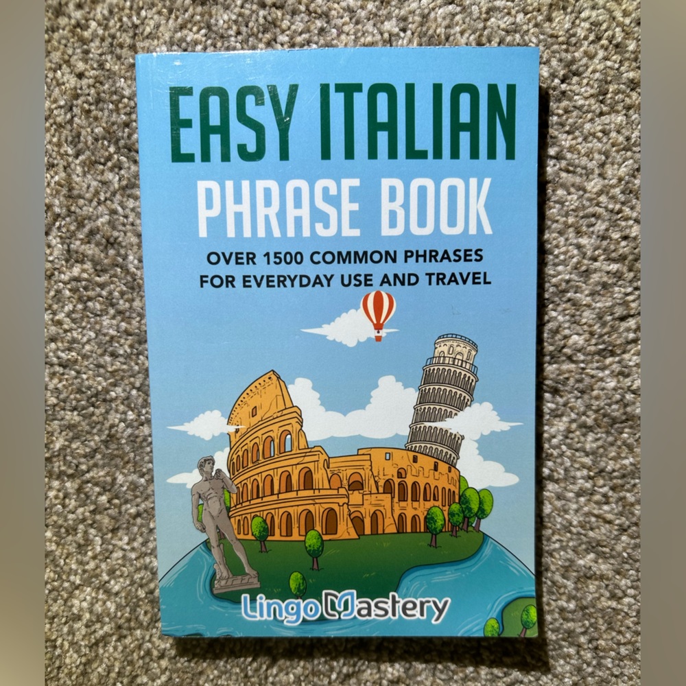 Easy Italian Phrase Book: Over 1500 Common - Paperback, by Lingo Mastery - NEW